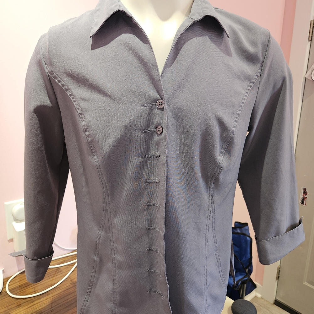 Grey button up - Picture 4 of 5